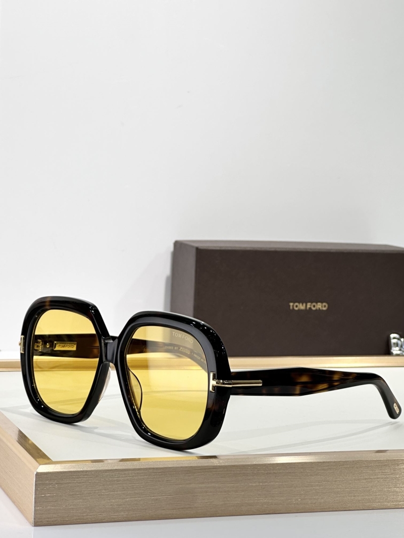 TOM FORD